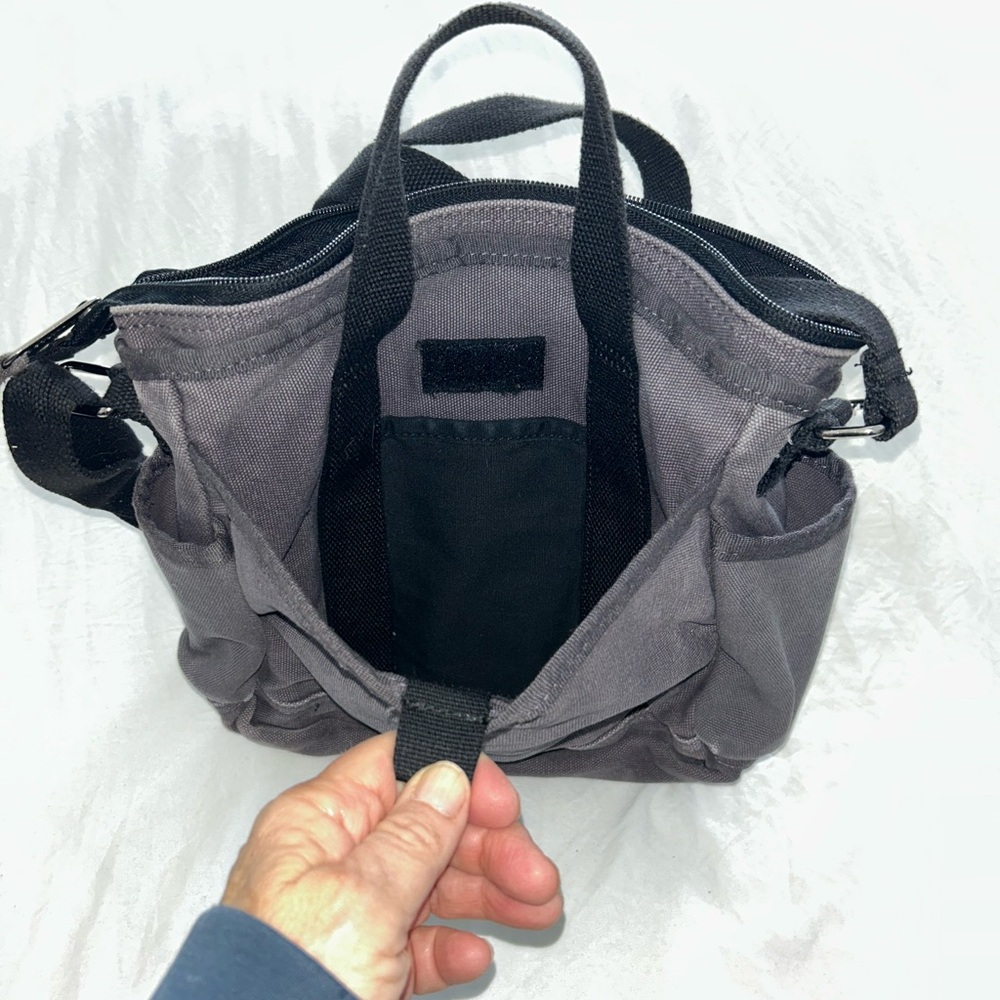 Duluth Trading Company Heritage Canvas Travel Sling - Picture 12 of 16